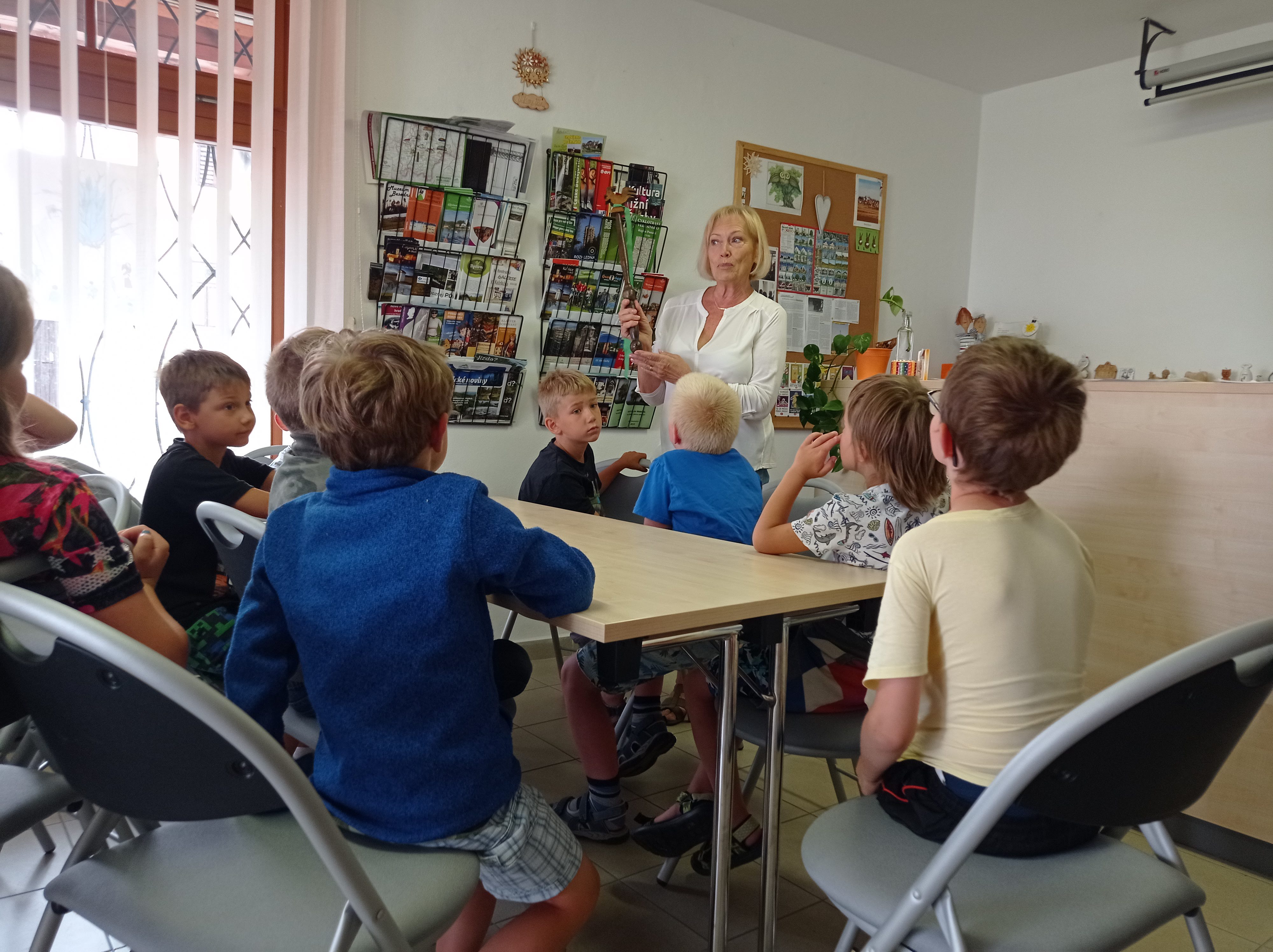 Interiér knihovny městyse Besednice